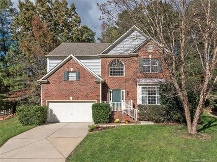 144 Creekside Drive