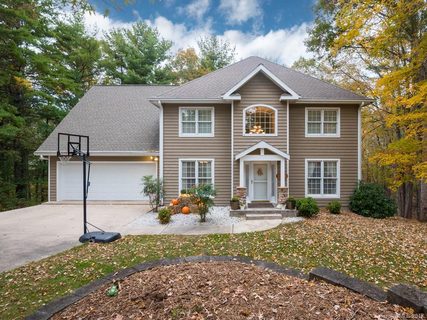 141 Skyview Circle