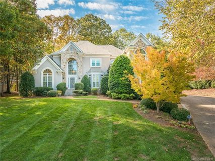 5914 Cabell View Court 35