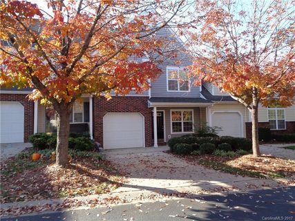 8223 Southgate Commons Drive sold home in Southgate, Charlotte, NC