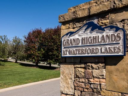22 Autumn Leaf Drive sold lot in Grand Highlands Waterford Lake, Fletcher, NC