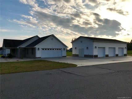 15 D W Payne Road