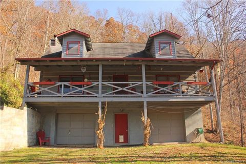 544 Countryside Drive