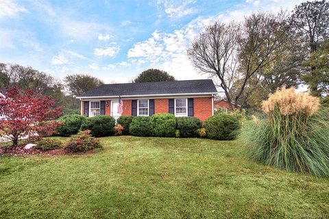913 Cone Avenue sold home in Eden Gardens, Pineville, NC