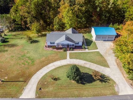 136 Summertree Drive sold home in Summertree, Troutman, NC