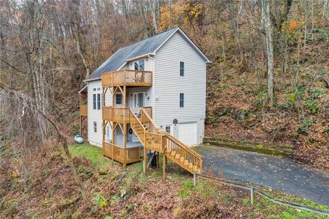 76 Bridle Drive