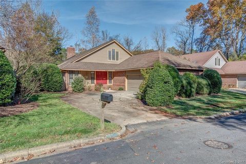 6204 Summertree Lane