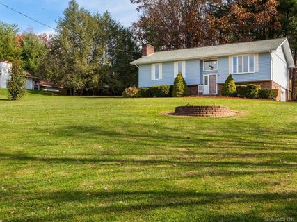 19 Westview Lane