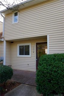 1638 Hollow Drive