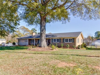322 Lakeview Drive