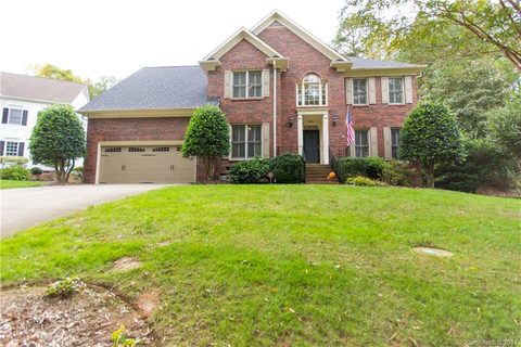 7415 Leharne Drive sold home in Crown Colony Estates, Charlotte, NC