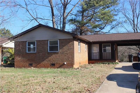 2109 Longleaf Drive