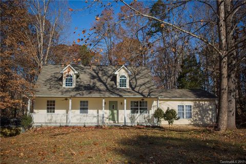 7371 Summitt Drive sold home in Hagers Hollow, Denver, NC