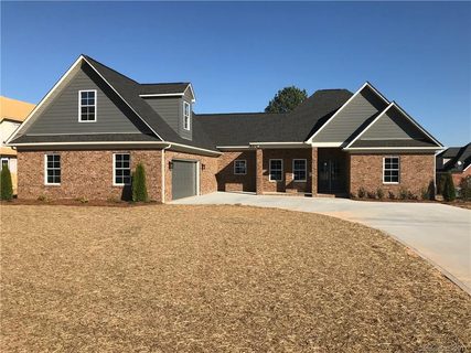 7917 Dell Drive sold home in Fenton Dell, Harrisburg, NC