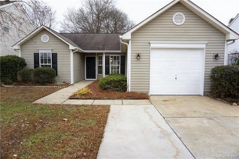 1013 Meadowbrook Lane