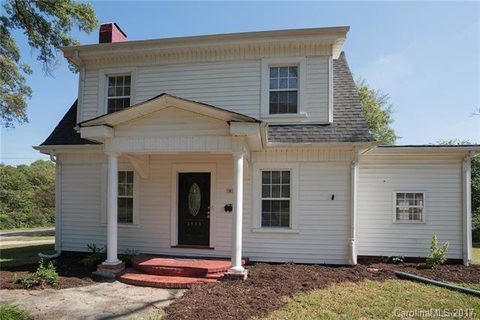 1400 S York Road sold home in Historic District, Gastonia, NC