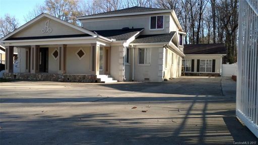 820 Dobson Drive sold home in Fairfax Woods, Charlotte, NC