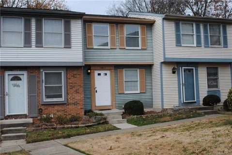 7305 Pebblestone Drive sold home in Waterford Twn Homes, Charlotte, NC