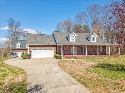 152 Zurich Lane sold home in Fairview Farms, Statesville, NC