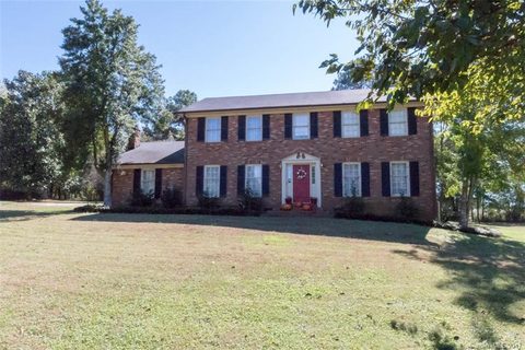 204 Hillside Drive sold home in Hiel Leah, Monroe, NC