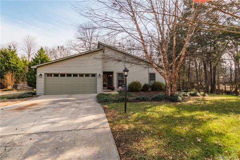 7427 Sheffingdell Drive sold home in Cedar Woods, Charlotte, NC