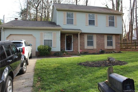 7033 Bluff Wood Cove