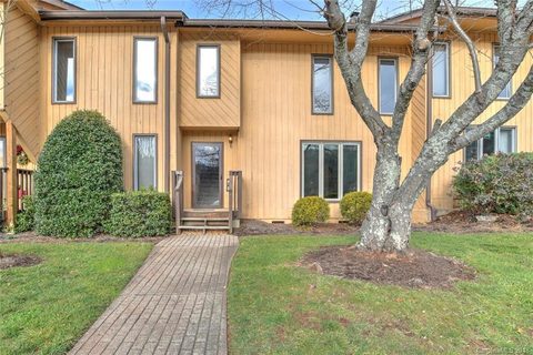 92 Pebble Creek Drive I-2