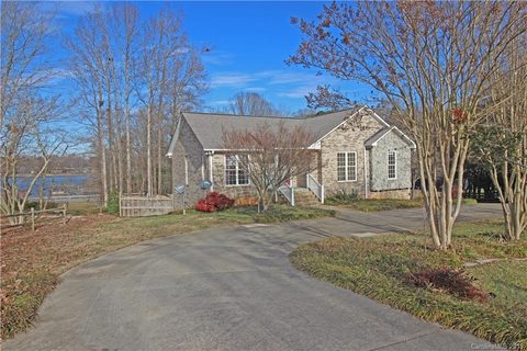 Previously sold for $213,000