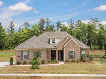 304 Westlake Drive 42 sold home in Weddington Preserve, Waxhaw, NC