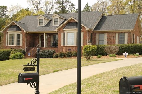 1109 Colony Court sold home in Forest Brook, Gastonia, NC