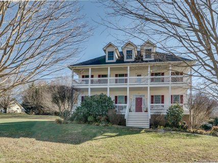 402 Oak Tree Lane