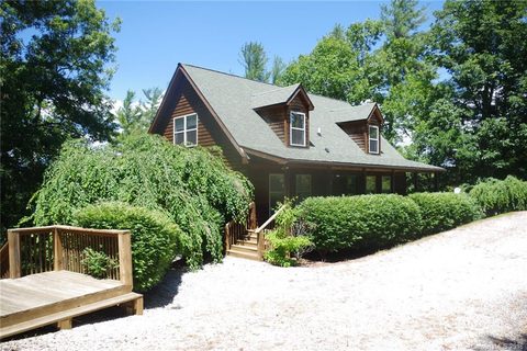 323 Hickory Hill Circle sold home in Hickory Hill, Spruce Pine, NC