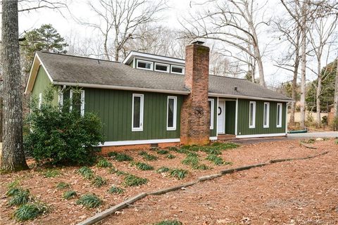 10511 Meadow Hollow Drive