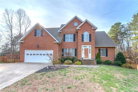 Previously sold for $276,500