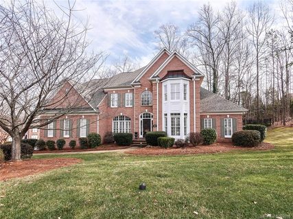 6143 Bluebird Hill Lane