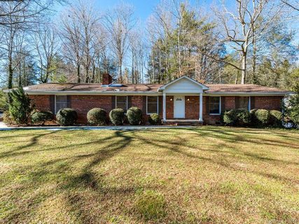 126 Mockingbird Drive sold home in Statonwoods, Hendersonville, NC