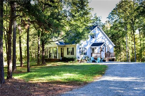 7323 Waxhaw Creek Road
