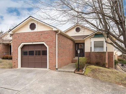 121 Exeter Court