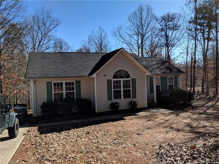 181 Island Terrace Road sold home in River Hills, Statesville, NC