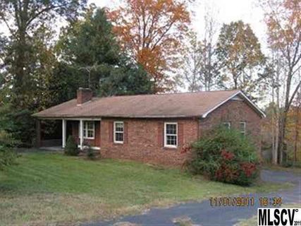 2813 Indian Hills Circle sold home in Indian Hills, Hickory, NC