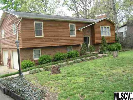 2520 Brentwood Circle
