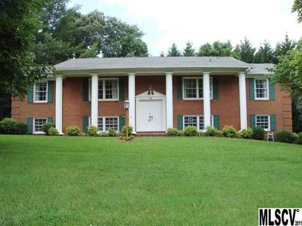 571 29th Ave Drive sold home in Belle Terra, Hickory, NC