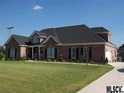 2544 Gateway Lane