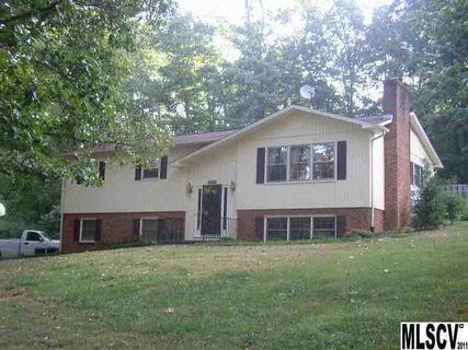 301 Northwest Road sold home in Lakemont, Hickory, NC
