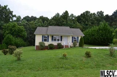 2806 River Village Lane