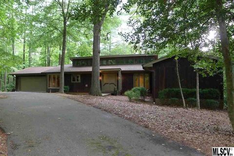 2095 2nd Street Drive