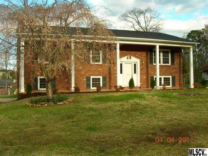 2530 Brentwood Circle