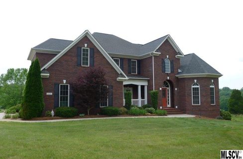 1105 Mayfield Circle