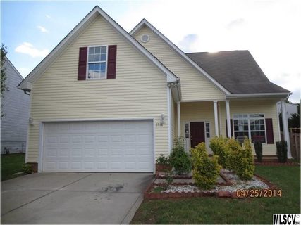 1916 9th Street Drive sold home in Windsong, Hickory, NC