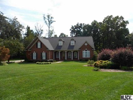 1045 Willow Creek Drive